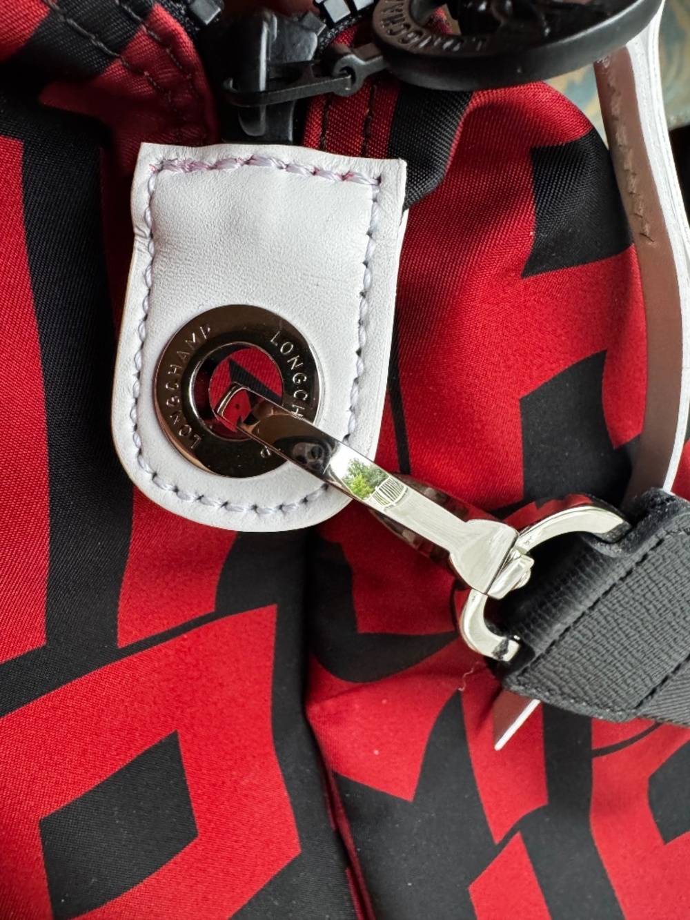 Longchamp Le Pilage Red & Black Logo Travel Bag - Picture 8 of 8